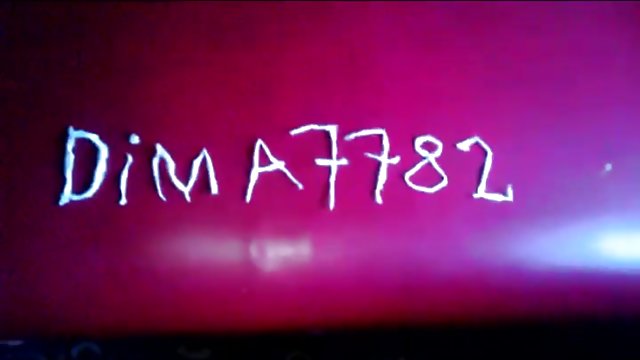 丰满的美女唤醒了一个睡觉的可爱家伙亲吻和乱搞