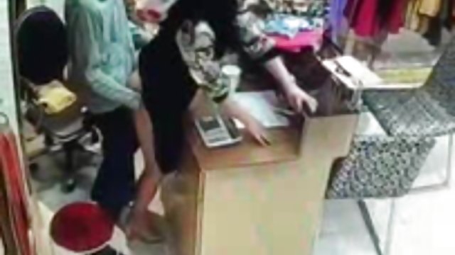 性感的 li 的 布鲁内特 珍妮弗 白 采取 在 肛门 厚 迪克